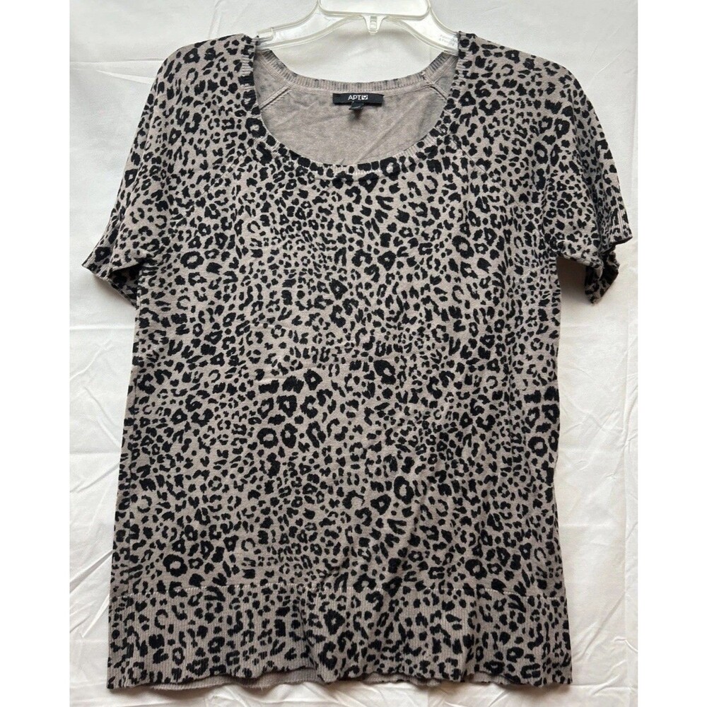 Apartment Nine Women’s M Leopard Animal Print Knit Top Short Sleeve Rayon Blend